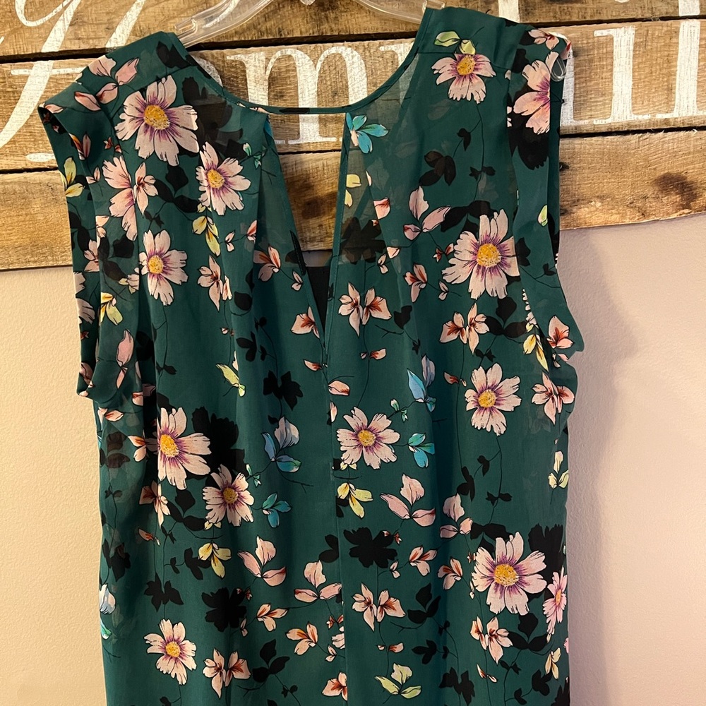 Cabi Floral blouse with cap sleeves-XL